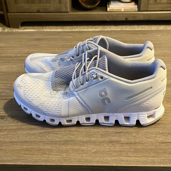 ON CLOUD Shoes - 🔥🔥🔥🔥ON CLOUD 5 women’s 6.5🔥🔥🔥
